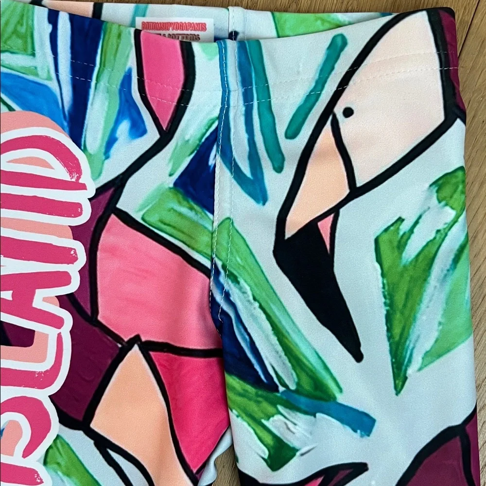NWT $98 adorable UPF 50 toddler size 2T leggings Flamingo's